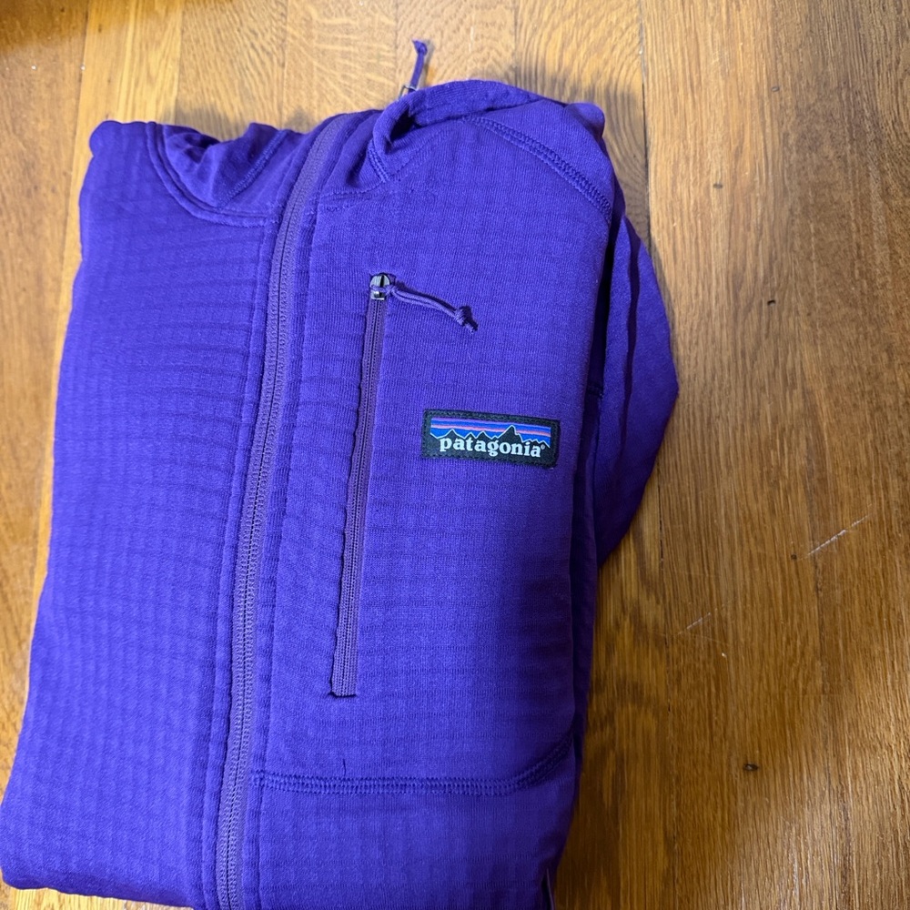 Patagonia Men’s R1 hoody small - Picture 2 of 7